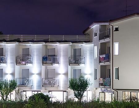 Hotel Beatrice Sirolo Esterno foto